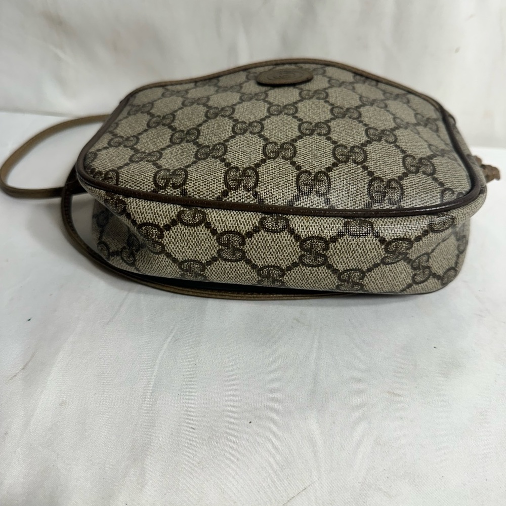 Gucci Shoulder Bag - Picture 5 of 10